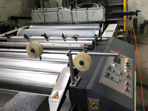 LSPE1500型緩沖復(fù)合PE氣泡膜機(jī)-全自動高速氣墊膜機(jī)-氣泡膜機(jī)器